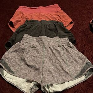 Lululemon shorts 4 inch sz 2